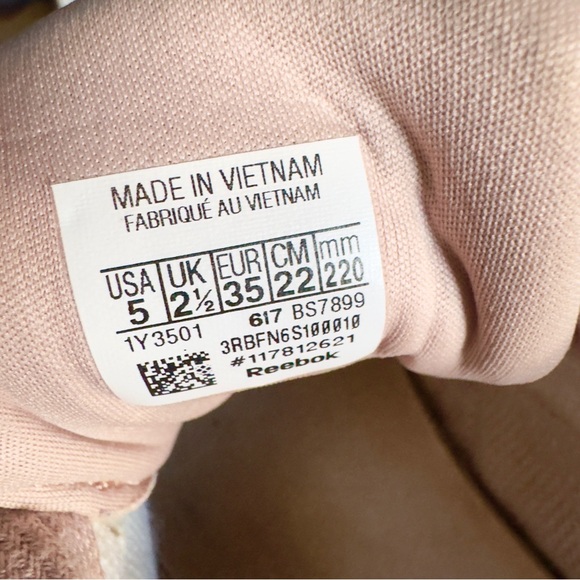 Reebok Club C 85 pink metallic leather trainers - Picture 8 of 8